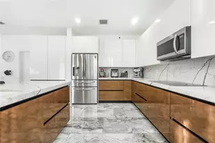 9526 NW 52nd Pl, Coral Springs, FL 33076 - Photo 5