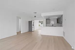4510 NW 49th Dr, Tamarac, FL 33319 - Photo 9