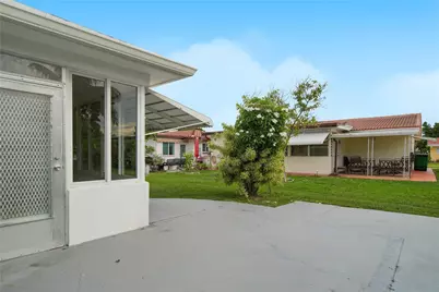 4510 NW 49th Drive, Tamarac, FL 33319 - Photo 7
