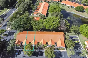 35 Centennial Ct, Deerfield Beach, FL 33442 - Photo 23