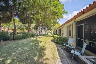 35 Centennial Ct, Deerfield Beach, FL 33442 - Photo 15