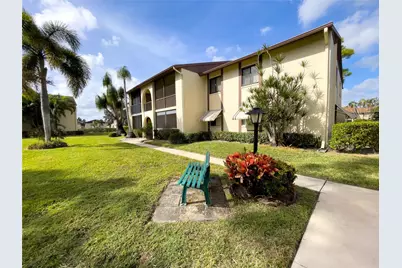 329 Knotty Pine Circle #C2, Greenacres, FL 33463 - Photo 11