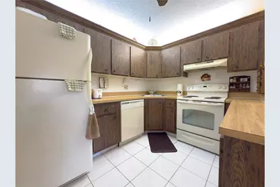 329 Knotty Pine Circle #C2, Greenacres, FL 33463 - Photo 15