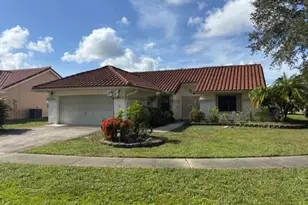 9332 Laurel Green Dr, Boynton Beach, FL 33437 - Photo 1