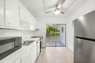 7360 NW 1st St, Margate, FL 33063 - Photo 31