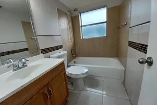 10036 Twin Lakes Dr, Coral Springs, FL 33071 - Photo 11