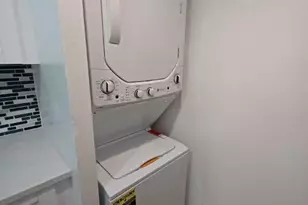 10036 Twin Lakes Dr, Coral Springs, FL 33071 - Photo 5