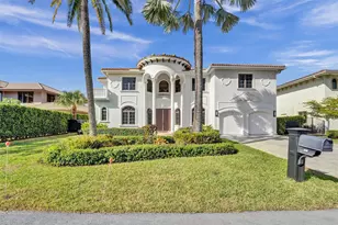 642 Palm Dr, Hallandale Beach, FL 33009 - Photo 1