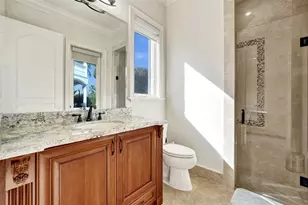 642 Palm Dr, Hallandale Beach, FL 33009 - Photo 27