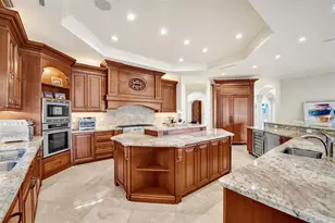 642 Palm Dr, Hallandale Beach, FL 33009 - Photo 31