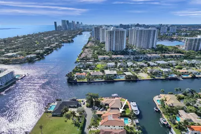 642 Palm Drive, Hallandale Beach, FL 33009 - Photo 13
