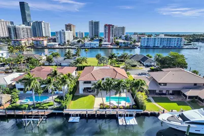 642 Palm Drive, Hallandale Beach, FL 33009 - Photo 11