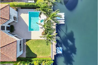 642 Palm Drive, Hallandale Beach, FL 33009 - Photo 9