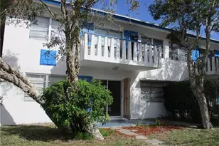 2361 NE 10th St, Pompano Beach, FL 33062 - Photo 7