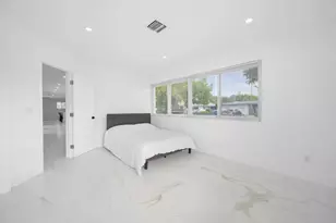 19930 NE 20th Ct, Miami, FL 33179 - Photo 15