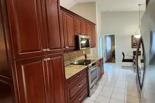 426 SE 3rd Pl, Dania Beach, FL 33004 - Photo 17