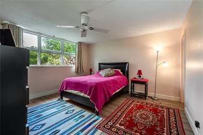 8930 S Hollybrook Boulevard #209, Pembroke Pines, FL 33025 - Photo 13