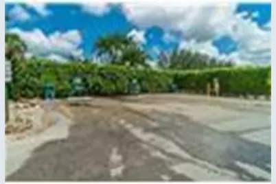 8930 S Hollybrook Boulevard #209, Hollywood, FL 33025 - Photo 31