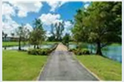 8930 S Hollybrook Boulevard #209, Pembroke Pines, FL 33025 - Photo 19