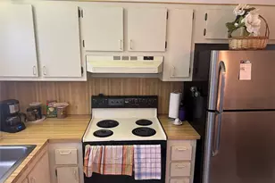 10100 NW 30th Ct, Sunrise, FL 33322 - Photo 9