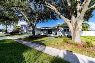 131 NW 72nd Way, Hollywood, FL 33024 - Photo 3