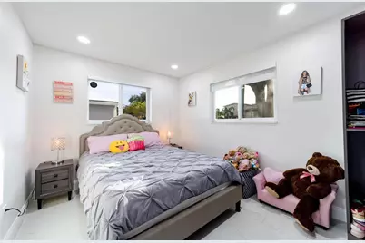 131 NW 72nd Way, Hollywood, FL 33024 - Photo 27