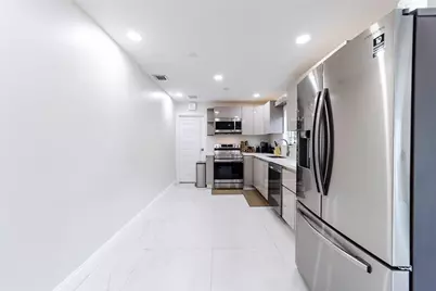 131 NW 72nd Way, Hollywood, FL 33024 - Photo 15