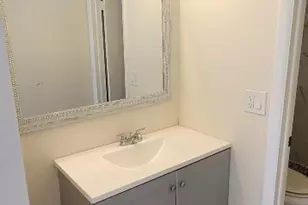 4401 Treehouse Ln, Fort Lauderdale, FL 33319 - Photo 9