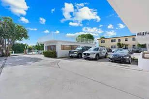 130 S Shore Dr, Miami Beach, FL 33141 - Photo 25