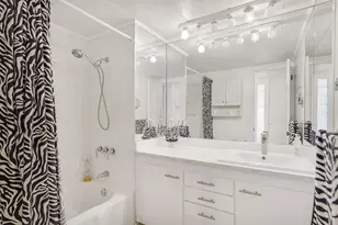 5670 SW Cypress Dr, Fort Lauderdale, FL 33312 - Photo 7