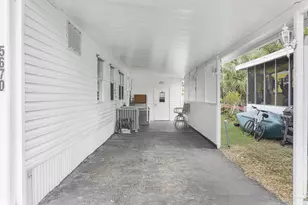 5670 SW Cypress Dr, Fort Lauderdale, FL 33312 - Photo 39