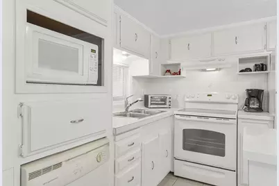 5670 SW Cypress Drive, Fort Lauderdale, FL 33312 - Photo 3