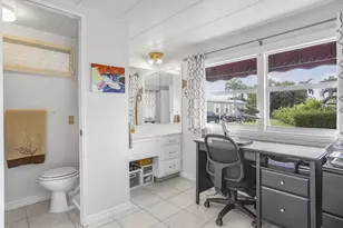 5670 SW Cypress Dr, Fort Lauderdale, FL 33312 - Photo 11