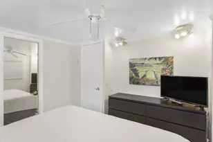 5670 SW Cypress Dr, Fort Lauderdale, FL 33312 - Photo 23