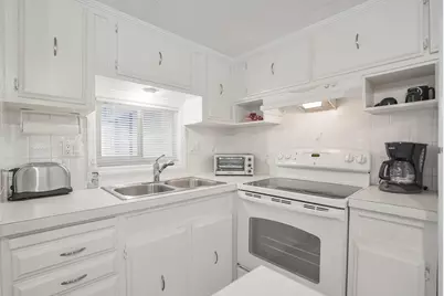 5670 SW Cypress Drive, Fort Lauderdale, FL 33312 - Photo 17