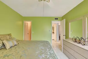 204 Burgundy E, Delray Beach, FL 33484 - Photo 11