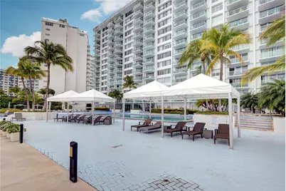 1000 West Avenue #1405, Miami Beach, FL 33139 - Photo 17