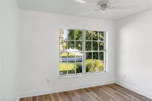 1055 18th St, Vero Beach, FL 32962 - Photo 9