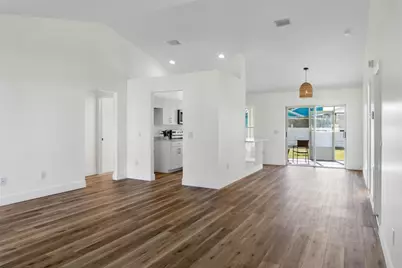 1055 18th Street, Vero Beach, FL 32962 - Photo 5