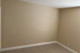 4425 Treehouse Ln, Tamarac, FL 33319 - Photo 3
