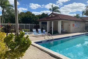 11266 SW 12th St, Hollywood, FL 33025 - Photo 15