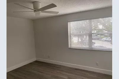 11266 SW 12th Street, Pembroke Pines, FL 33025 - Photo 9
