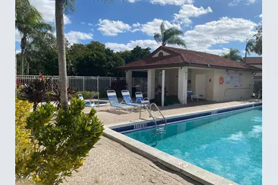 11266 SW 12th Street, Pembroke Pines, FL 33025 - Photo 15