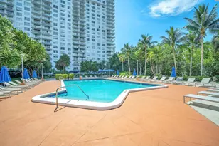 2801 NE 183rd St, Aventura, FL 33160 - Photo 31