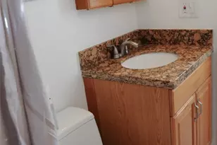 29 NE 3rd St, Dania Beach, FL 33004 - Photo 11