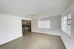 35 NE 3rd St, Dania Beach, FL 33004 - Photo 11