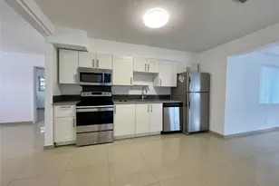 35 NE 3rd St, Dania Beach, FL 33004 - Photo 5