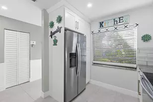 21215 Lago Cir, Boca Raton, FL 33433 - Photo 13