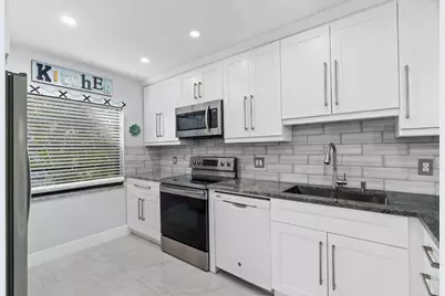 21215 Lago Circle #F, Boca Raton, FL 33433 - Photo 11