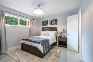 9523 S Hollybrook Lake Dr, Pembroke Pines, FL 33025 - Photo 7